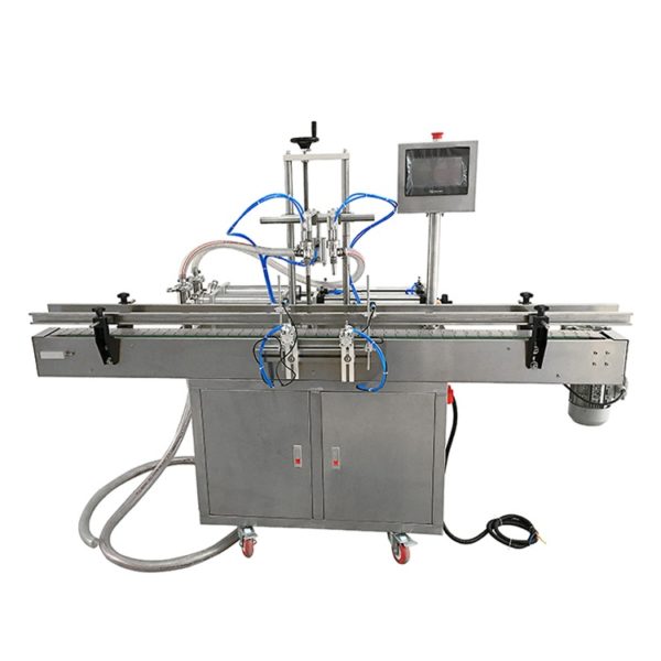 Automatic volumetric filling machine for packaging liquid products